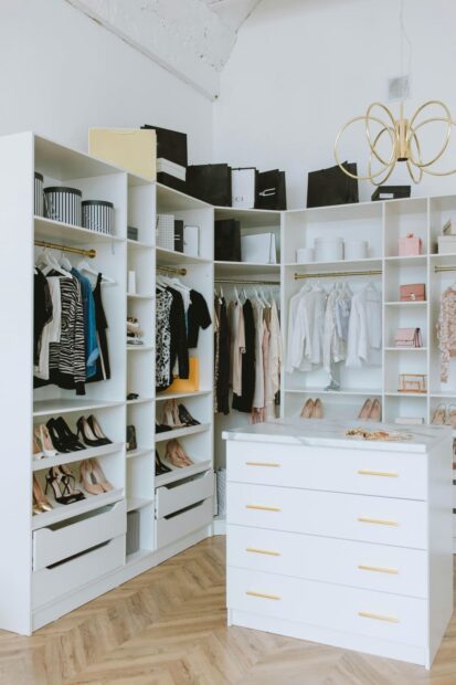 Como montar um closet versátil e estiloso